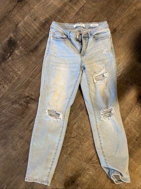 Judy Blue Light Blue Distressed Skinny Jeans